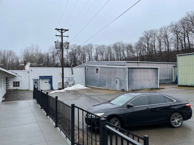 More Photos Of 6550 W Ridge Rd, Erie Warehouse For Lease