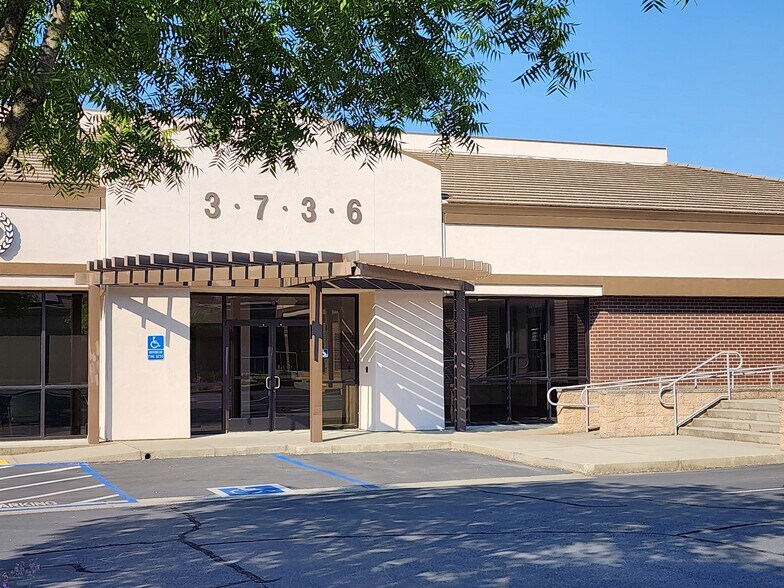 Primary Photo Of 3736 Atherton Rd, Rocklin Unknown For Lease