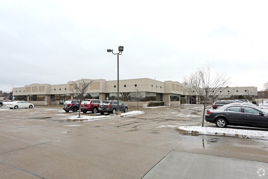 More Photos Of 43630 Hayes Rd, Clinton Township Medical For Lease
