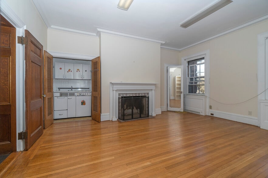 More Photos Of 1265 Asylum Ave, Hartford Lodge Meeting Hall For Lease