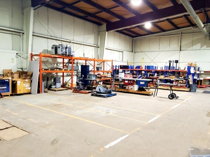 More Photos Of 203 60th St E, Saskatoon Industrial For Sale