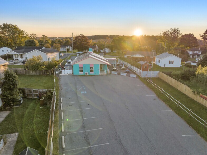 More Photos Of 5684 Sullivan Trl, Nazareth Restaurant For Sale