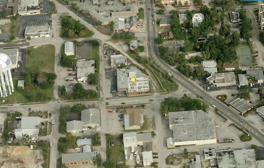 More Photos Of 238 Peachtree St, Cocoa Freestanding For Lease