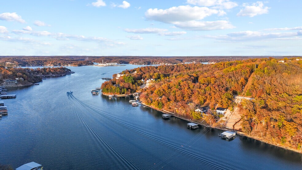 More Photos Of 1117 Dogwood Rd, Lake Ozark Multifamily For Sale