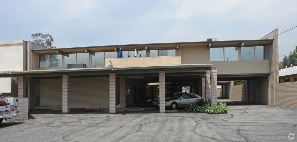 More Photos Of 502 W Route 66, Glendora Office For Lease