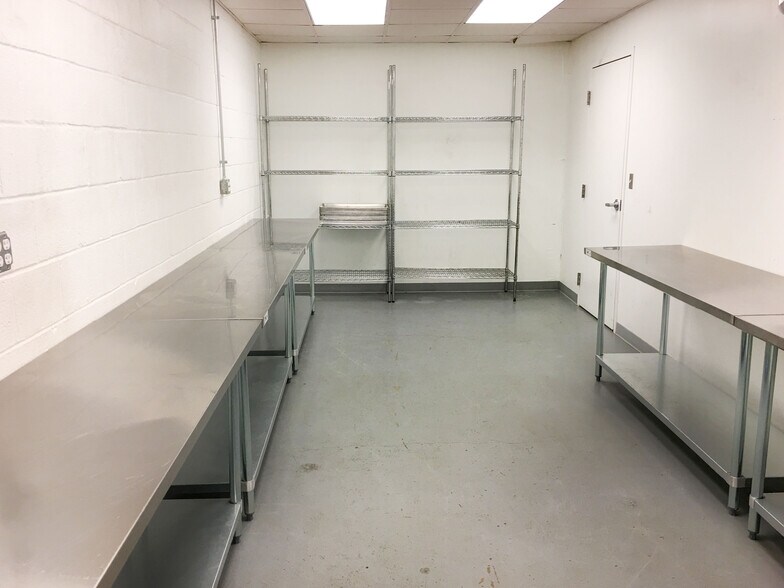 More Photos Of 2619 Evarts St NE, Washington Warehouse For Sale