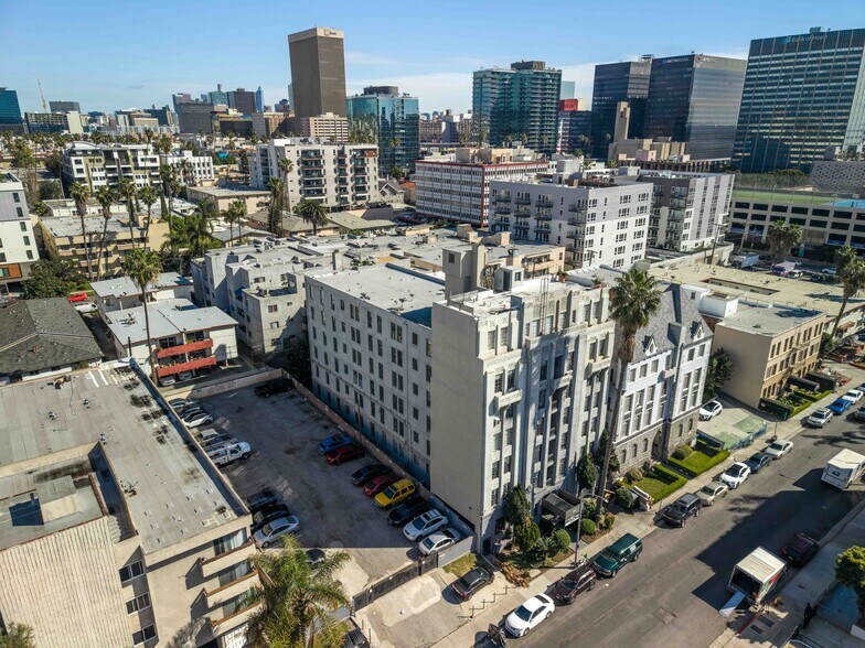 More Photos Of 512 S Hobart Blvd, Los Angeles Apartments For Sale
