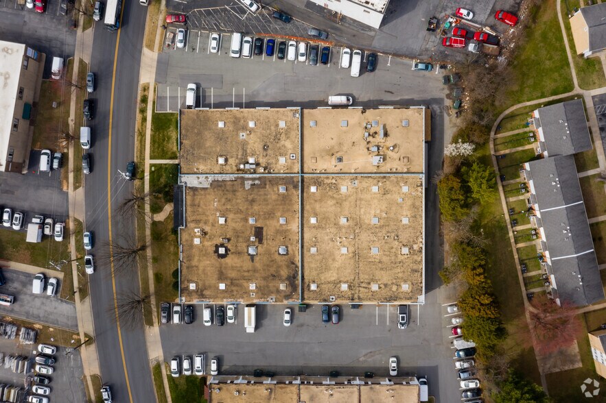 More Photos Of 1100-1146 Taft St, Rockville Warehouse For Lease