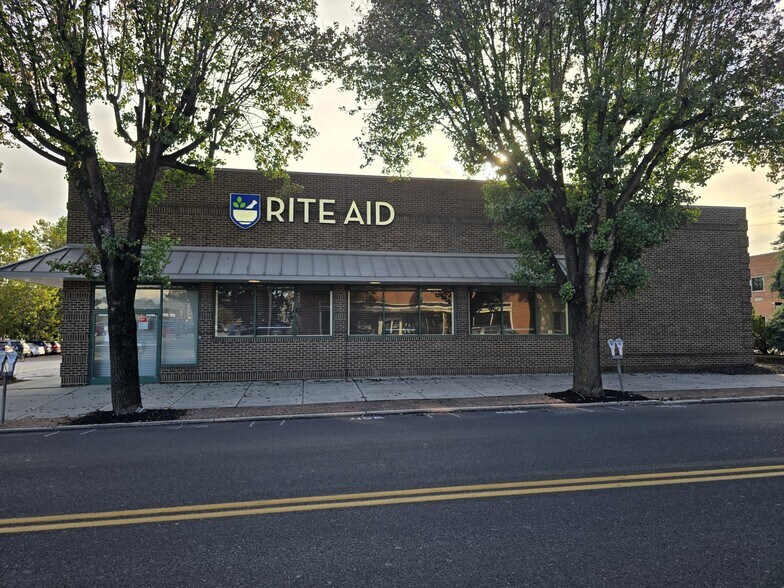 Primary Photo Of 43 Baltimore St, Hanover Drugstore For Lease