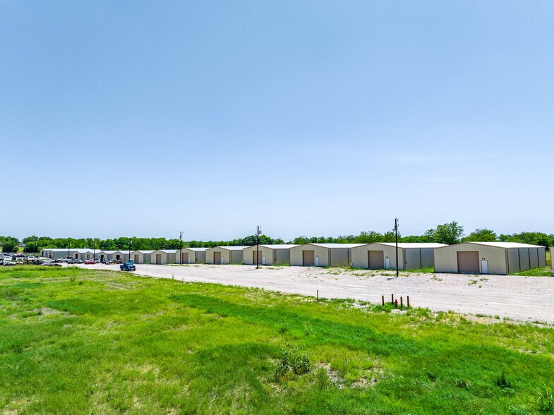 More Photos Of 8723 FM 2728, Terrell Warehouse For Lease