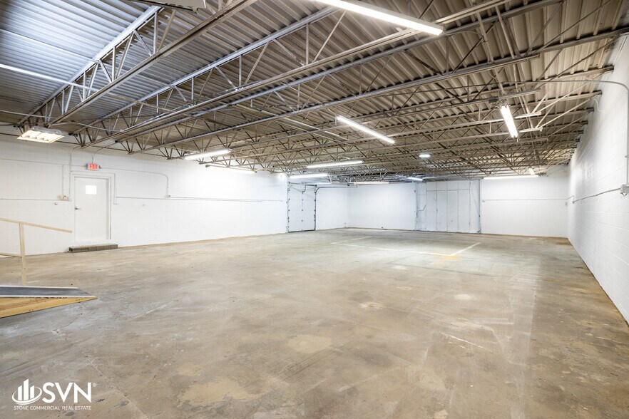 More Photos Of 1095 A Majaun Rd, Lexington Flex For Lease