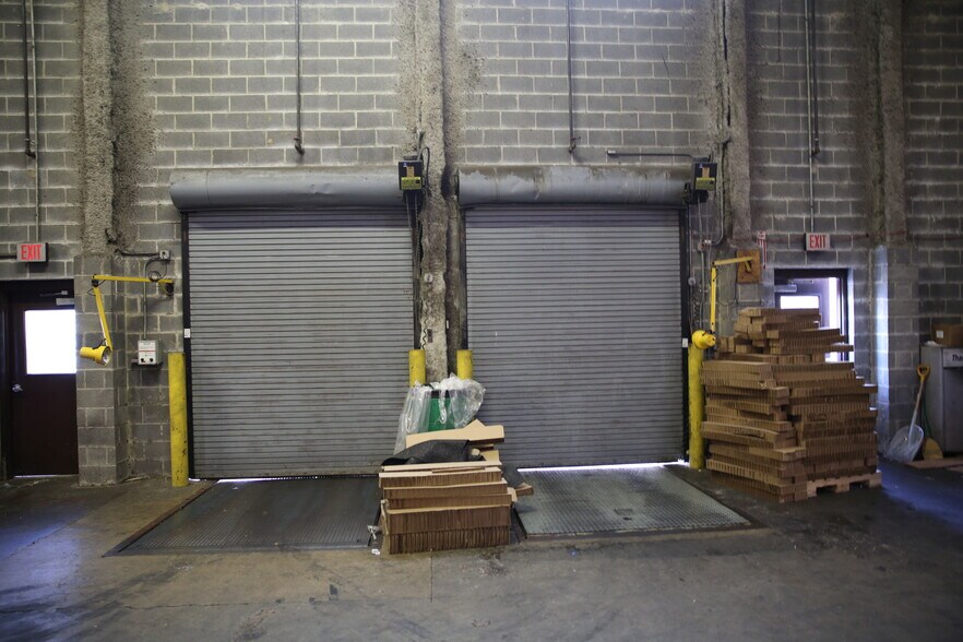 More Photos Of 7201 Wimsatt Rd, Springfield Unknown For Lease