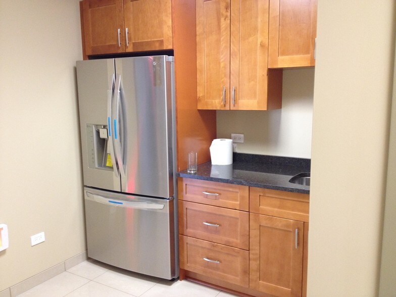 More Photos Of 1750 Manhattan Rd, Joliet Truck Terminal For Lease