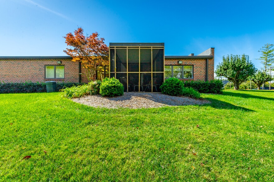 More Photos Of 932 Spring Creek Rd, Chattanooga Office For Sale