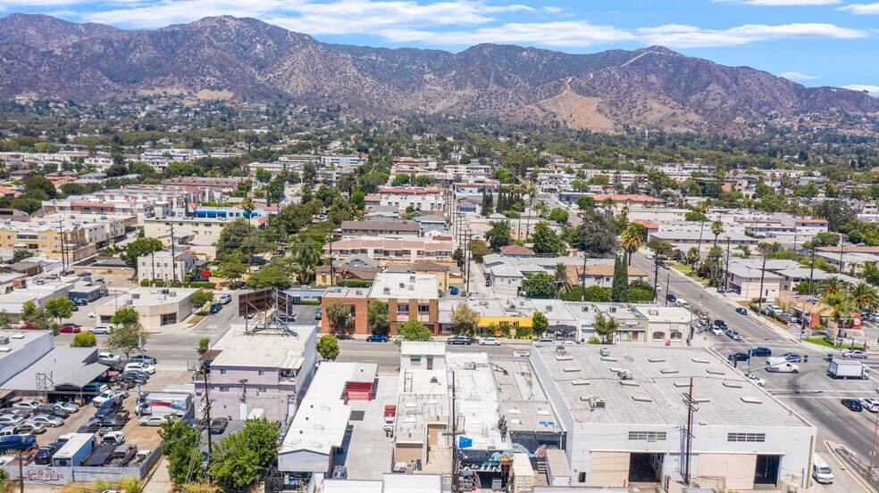 More Photos Of 6617 San Fernando Rd, Glendale Warehouse For Sale