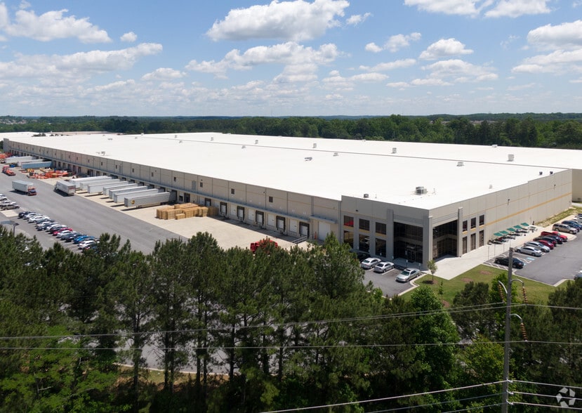 More Photos Of 7310 Oakley Industrial Blvd, Fairburn Warehouse For Lease