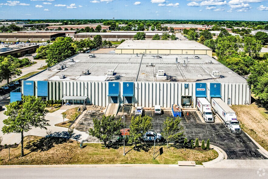 More Photos Of 14850 W 101st Ter, Lenexa Warehouse For Lease