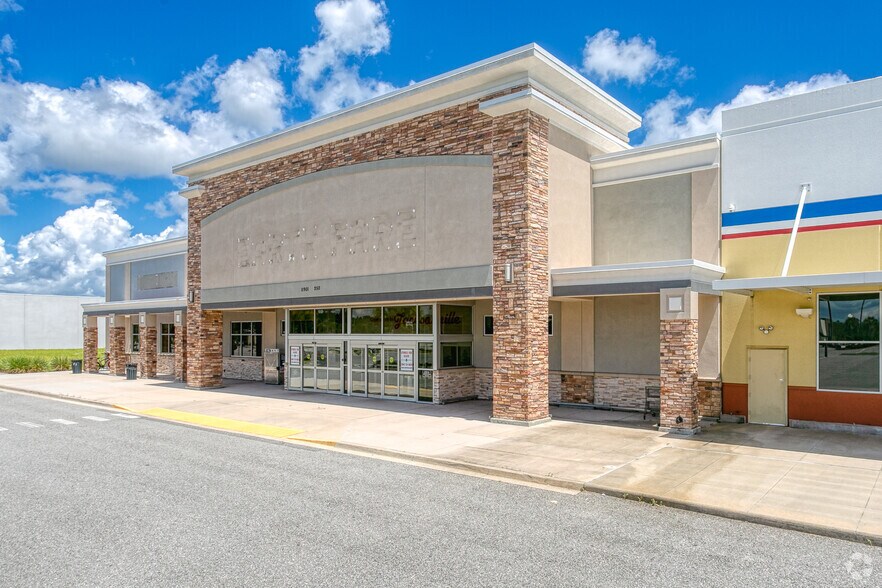 More Photos Of 11901 Atlantic Blvd, Jacksonville Unknown For Lease