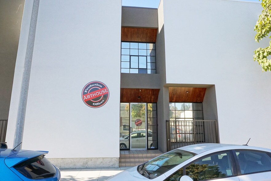More Photos Of 639 S Glenwood Pl, Burbank Office For Lease