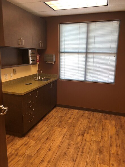 More Photos Of 13620 N Saguaro Blvd, Fountain Hills Medical For Lease