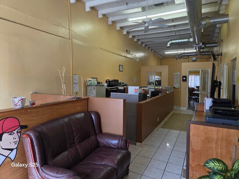 More Photos Of 4520 S Western Ave, Los Angeles General Retail For Sale
