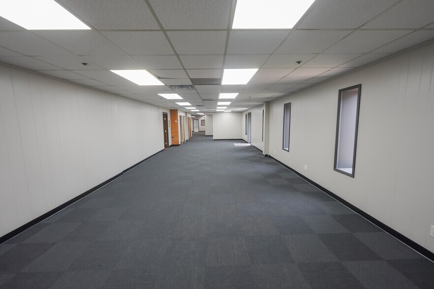 More Photos Of 1125 Hayes Industrial Dr, Atlanta Warehouse For Sale
