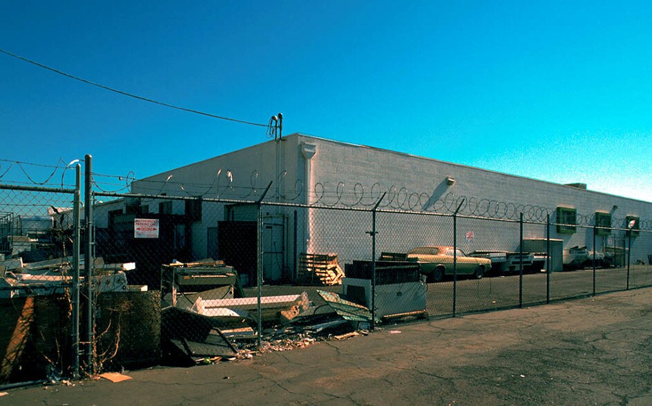 More Photos Of 3422-3424 W Osborn Rd, Phoenix Warehouse For Lease