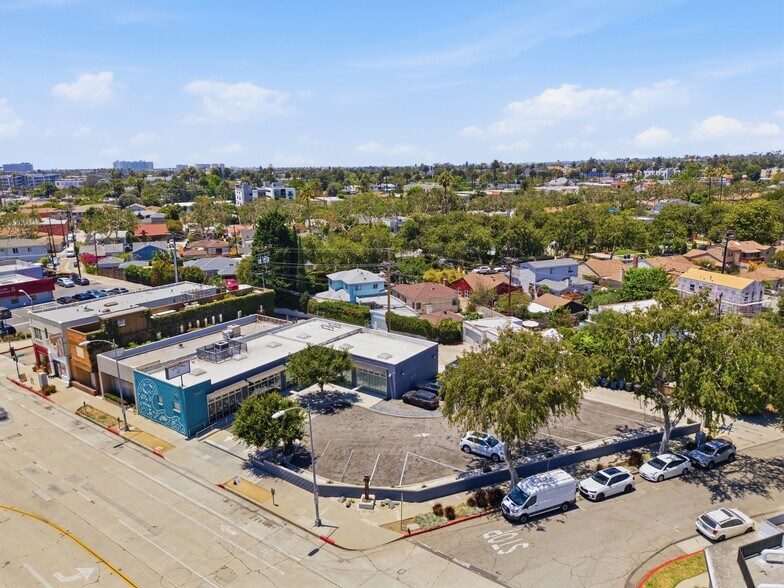 More Photos Of 11461 W Washington Blvd, Los Angeles General Retail For Lease