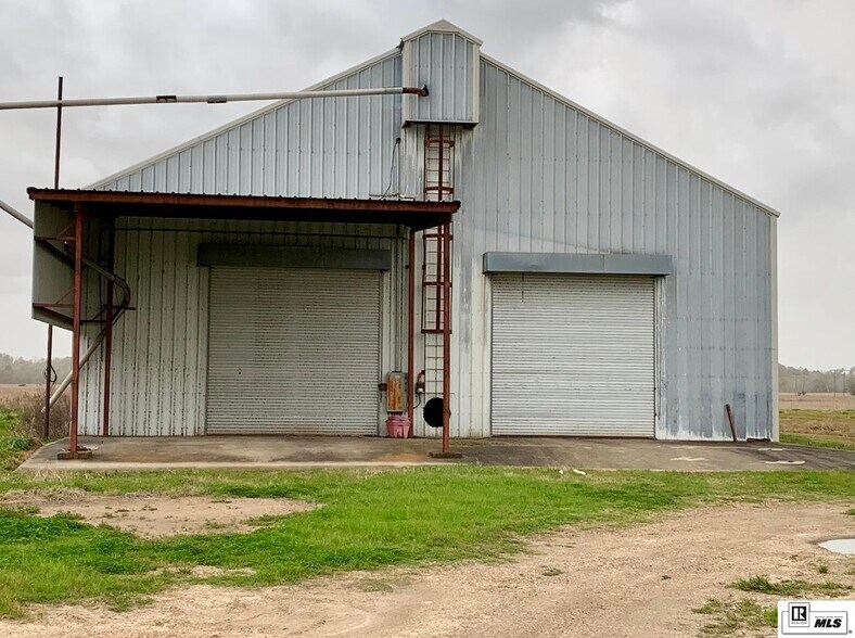 More Photos Of 2390 US 165 S, Columbia Warehouse For Lease