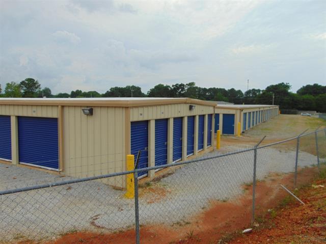 More Photos Of 6746 US-72, Killen Specialty For Sale