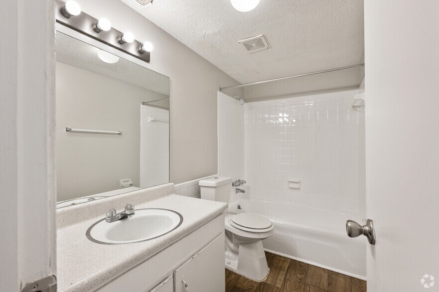 More Photos Of 107 Sterling Ct NW, Center Point Apartments For Sale