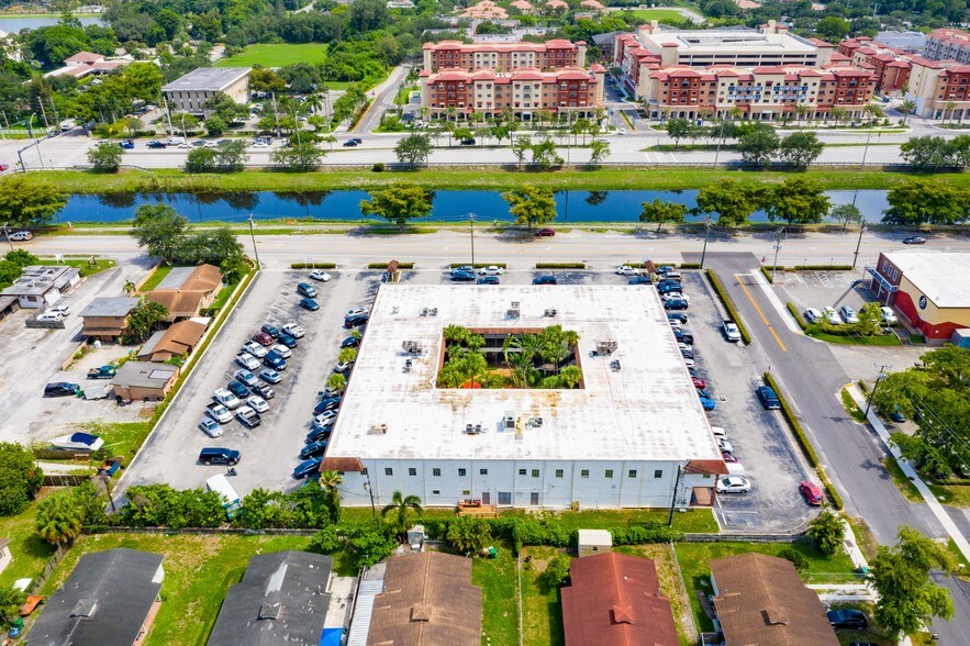 More Photos Of 6191 Orange Dr, Davie Loft Creative Space For Sale