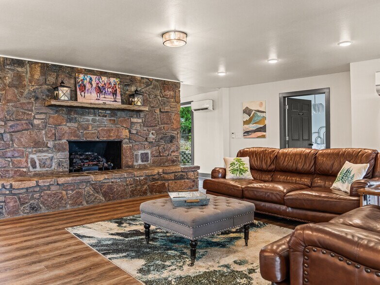 More Photos Of 896 Mount Riante Rd, Hot Springs Specialty For Sale