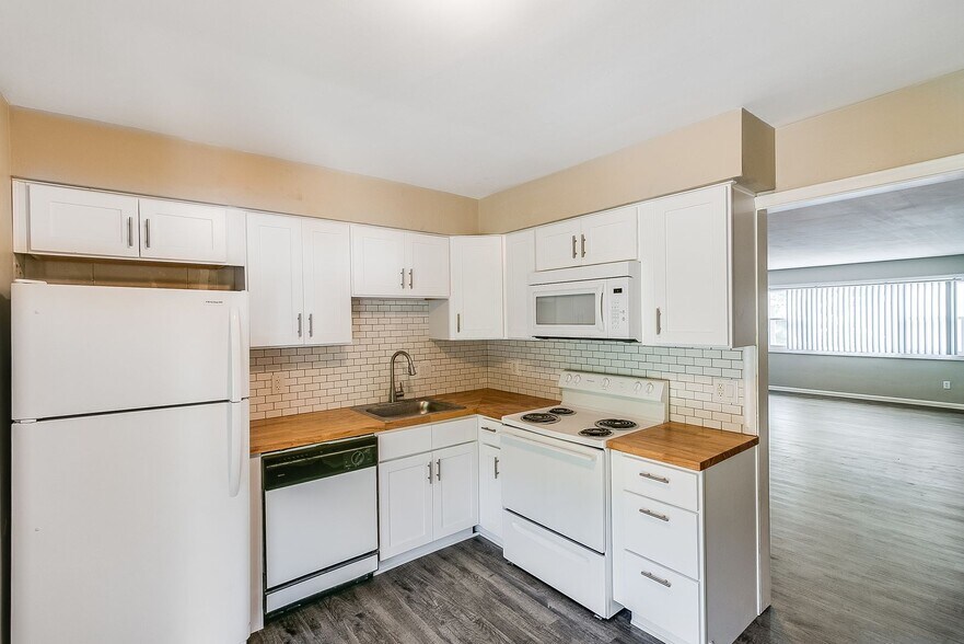 More Photos Of 2294 Main St, Holt Apartments For Sale