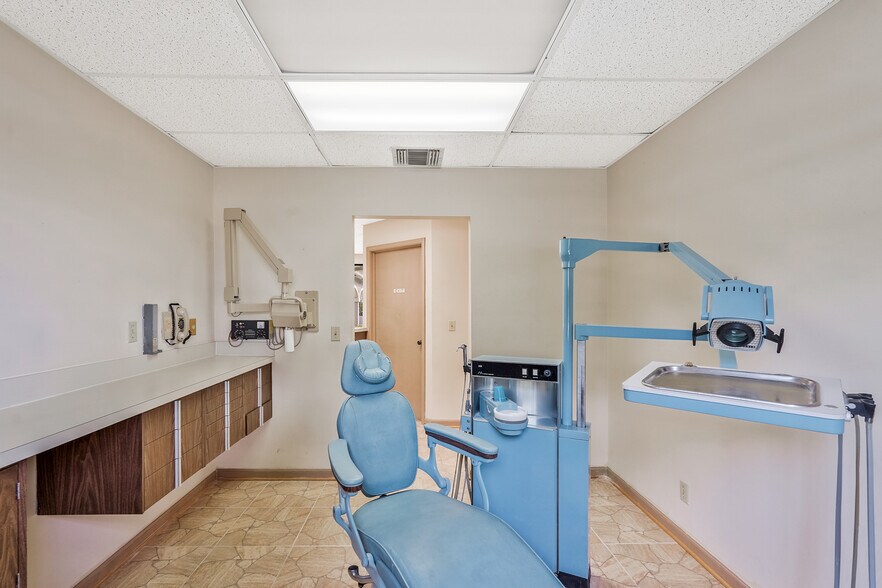 More Photos Of 505 SE 6th Ave, Delray Beach Medical For Sale