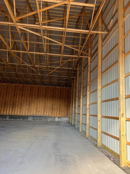 More Photos Of 999 Aero Dr, Cheektowaga Warehouse For Lease