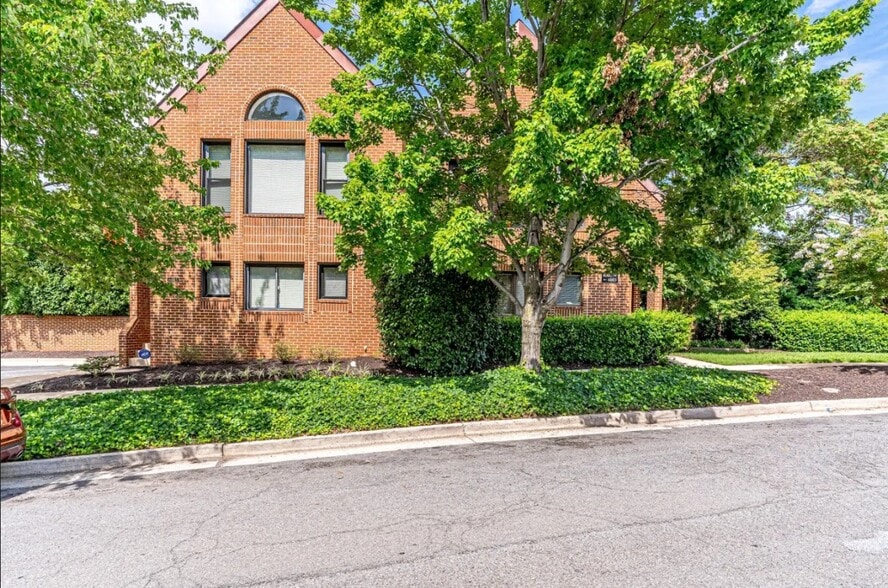 More Photos Of 6001-6003 Tower Ct, Alexandria Office For Sale