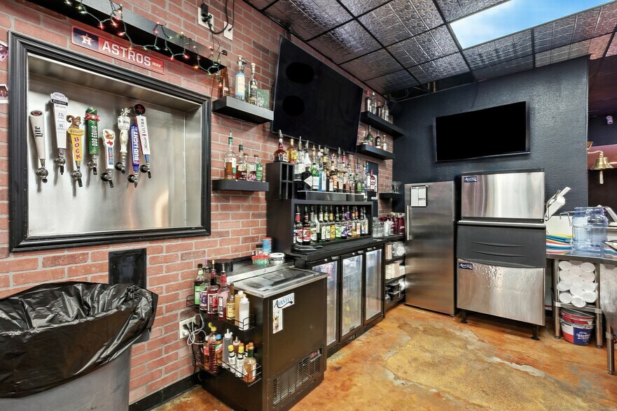 More Photos Of 13213 Fm 2100 Rd, Crosby Restaurant For Sale