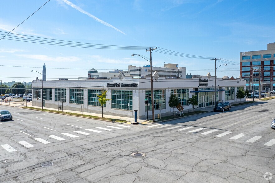 Primary Photo Of 220 E 8th St, Tulsa Office For Lease