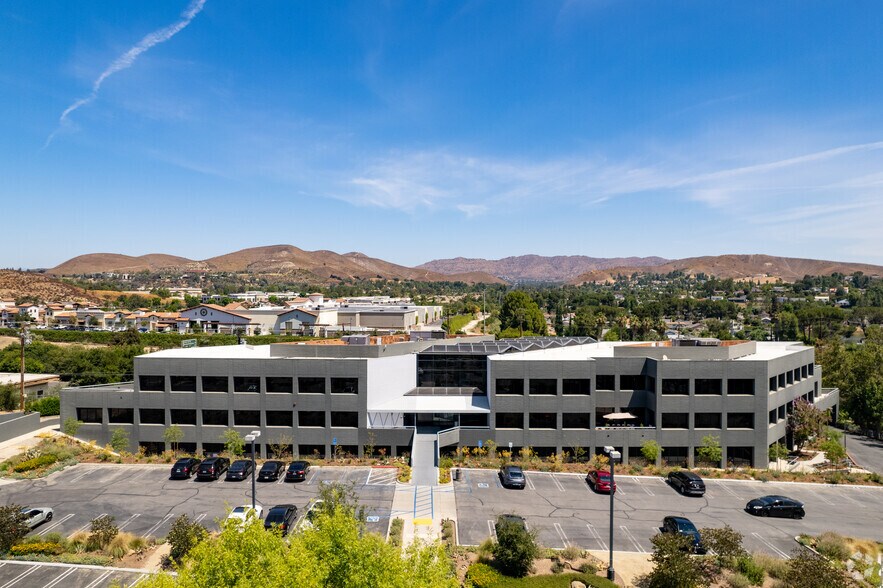 More Photos Of 30851 Agoura Rd, Agoura Hills Loft Creative Space For Lease