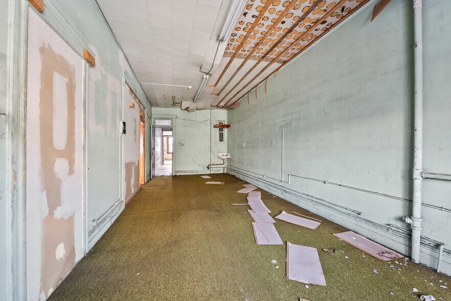 More Photos Of 507 32nd St, Union City Storefront Retail Office For Sale