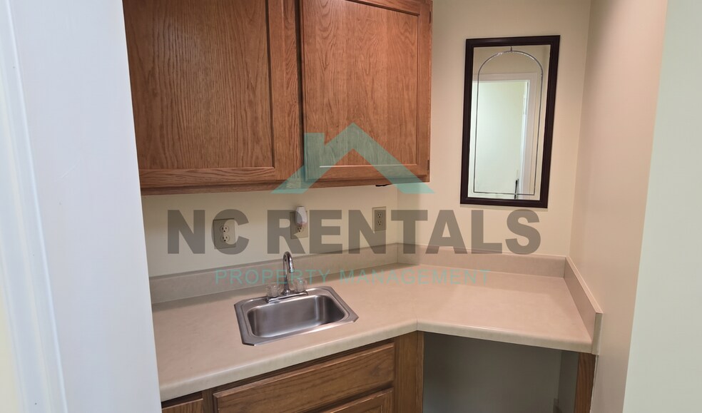 More Photos Of 20 W Colony Pl, Durham Office For Lease