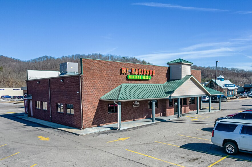 More Photos Of 309-419 KY-321, Paintsville General Retail For Lease