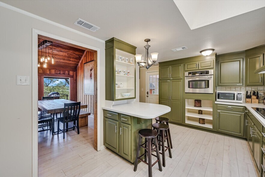 More Photos Of 411 Whitetail Ridge, Dripping Springs Land For Sale