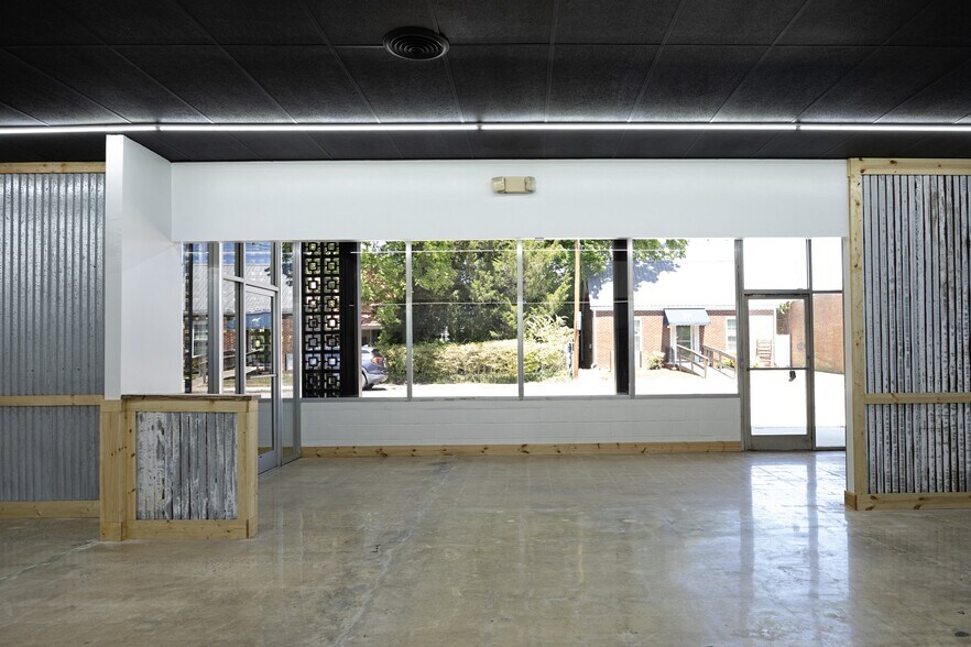 More Photos Of 43 Main W St, Yanceyville Office For Sale