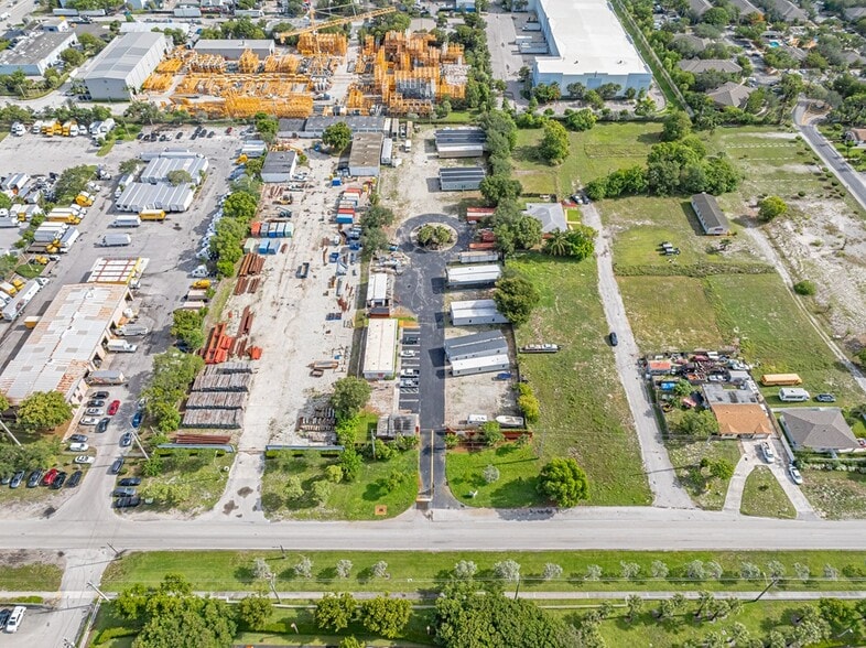 More Photos Of 1911 NW 15th St, Pompano Beach Truck Terminal For Lease