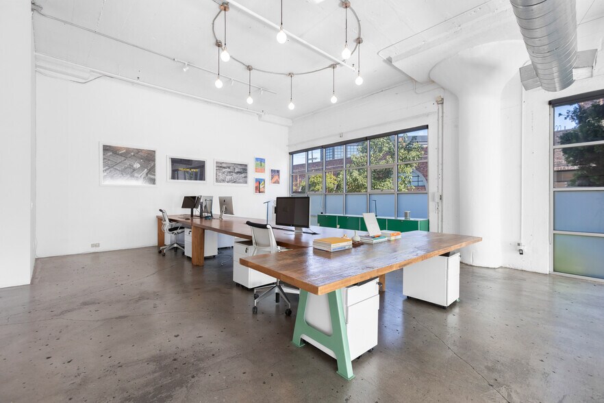 More Photos Of 500-530 Molino St, Los Angeles Office For Sale