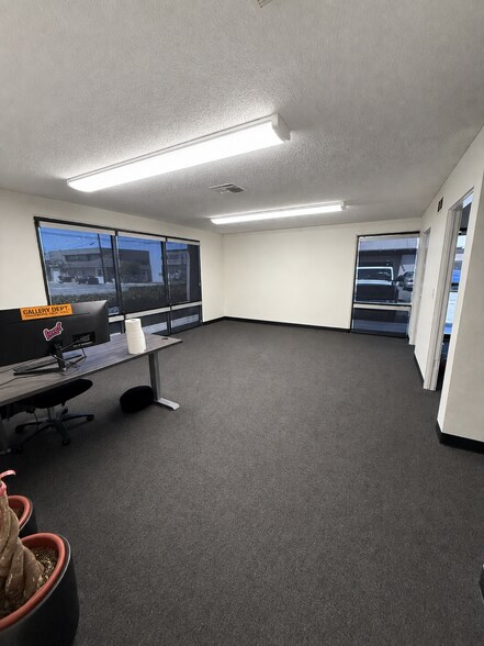 More Photos Of 1760 Monrovia Ave, Costa Mesa Manufacturing For Lease
