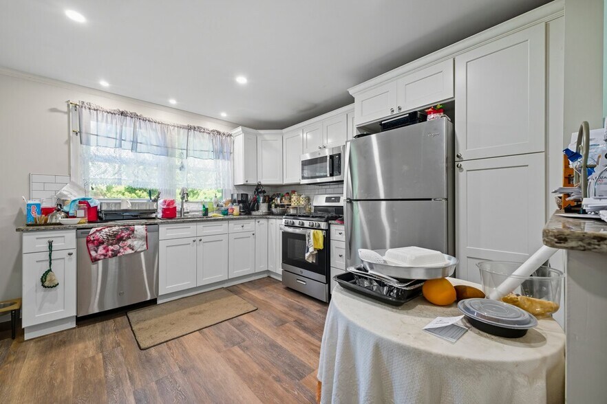 More Photos Of 1262-1264 US-22, Lebanon Auto Repair For Sale