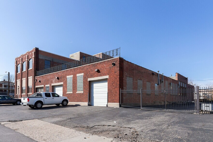 More Photos Of 333 N 6th St, Kansas City Warehouse For Sale